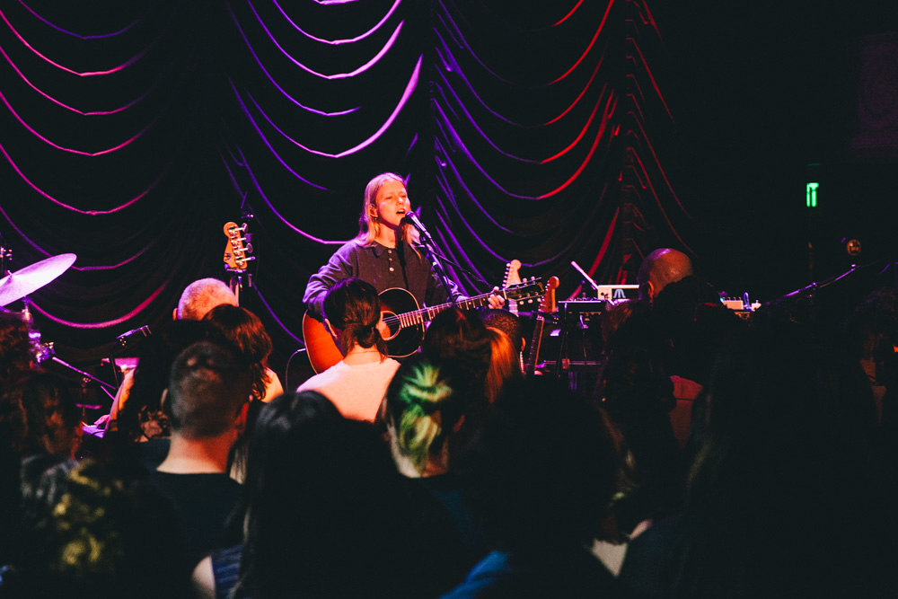 Alice Phoebe Lou, Mission Theater, photo by Blake Sourisseau