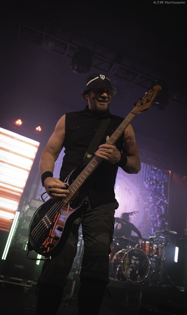 Sevendust, Roseland Theater, photo by Kevin Pettigrew