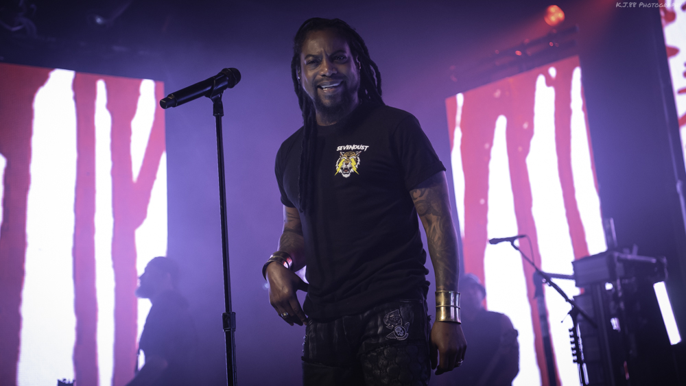 Sevendust, Roseland Theater, photo by Kevin Pettigrew