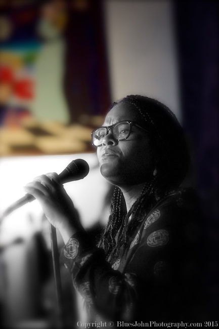 Liz Vice, Mission Theater, photo by John Alcala