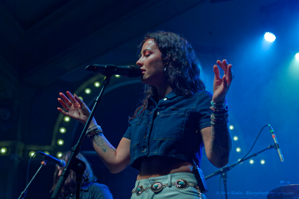 JJ Wilde, Crystal Ballroom, photo by John Alcala