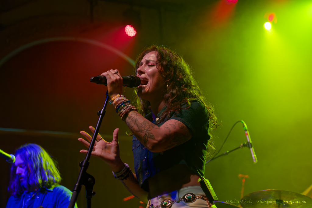 JJ Wilde, Crystal Ballroom, photo by John Alcala