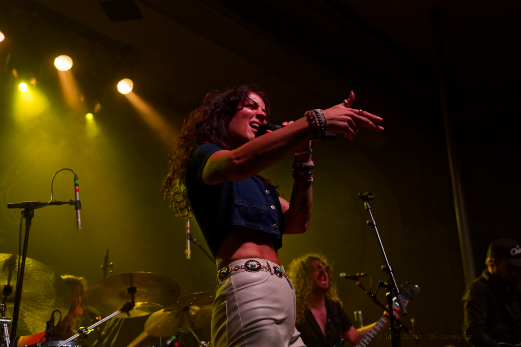 JJ Wilde, Crystal Ballroom, photo by John Alcala