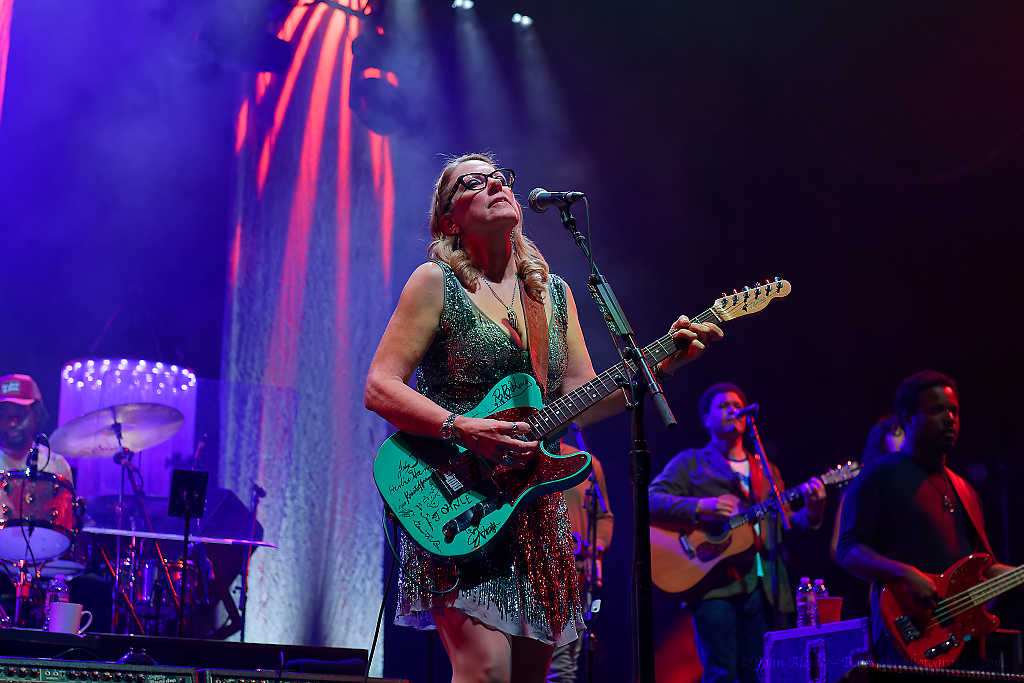 Tedeschi Trucks Band, Keller Auditorium, photo by John Alcala