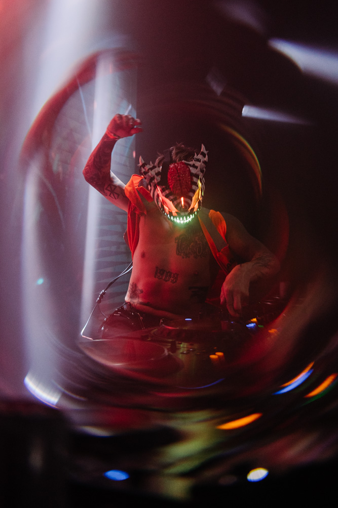 GHENGAR, 45 East, photo by Kai Hayashi