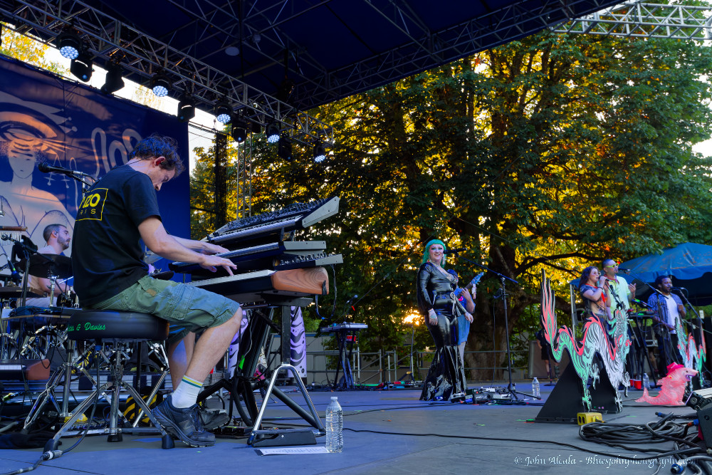 Hiatus Kaiyote, Grand Lodge, photo by John Alcala