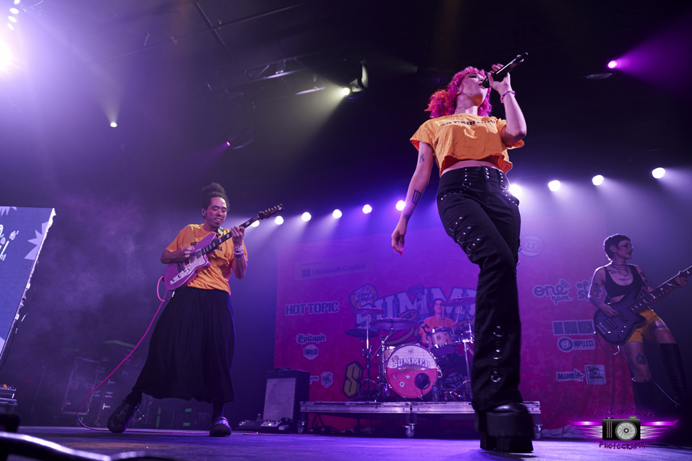 Honey Revenge, Roseland Theater, photo by Joshua Hathaway