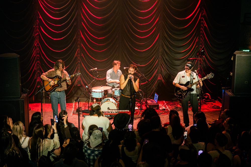 Noah Floersch, Mission Theater, photo by Blake Sourisseau
