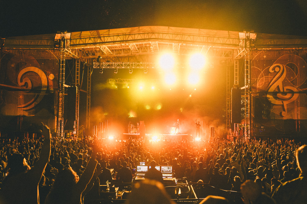 Goth Babe, Edgefield Amphitheater, photo by Blake Sourisseau