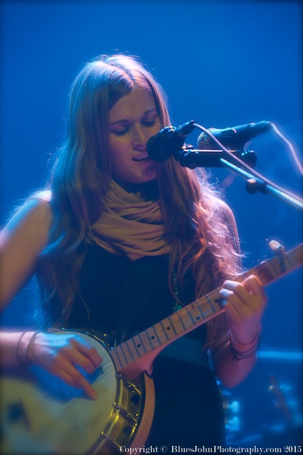 Shook Twins, Revolution Hall, photo by John Alcala