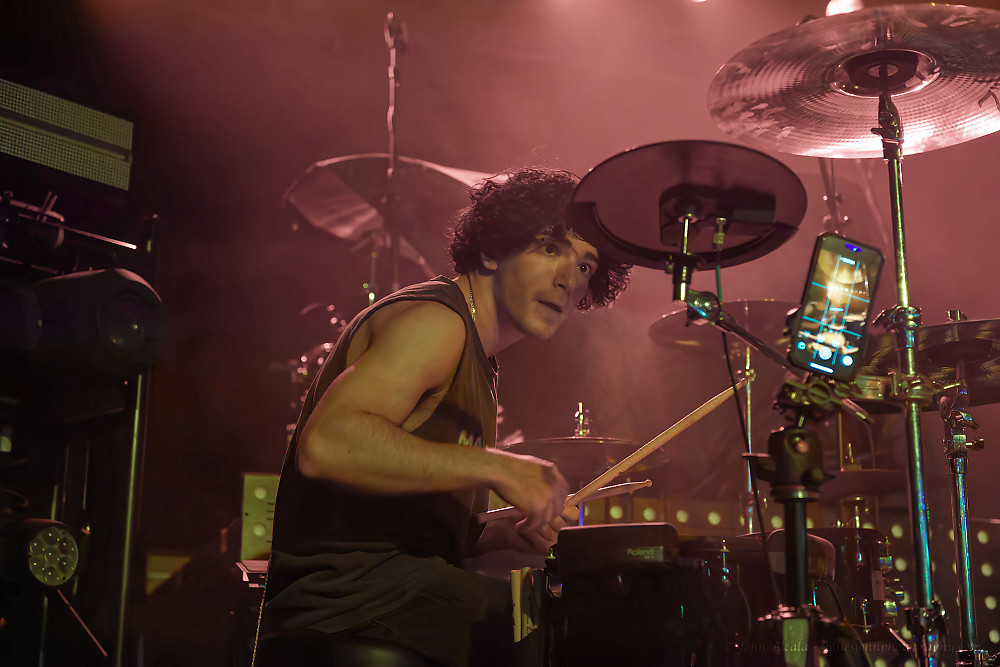 Missio, Roseland Theater, photo by John Alcala