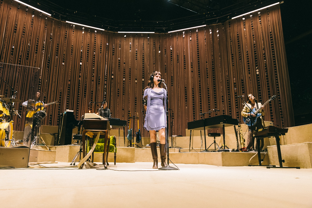 Clairo, Edgefield Amphitheater, photo by Blake Sourisseau