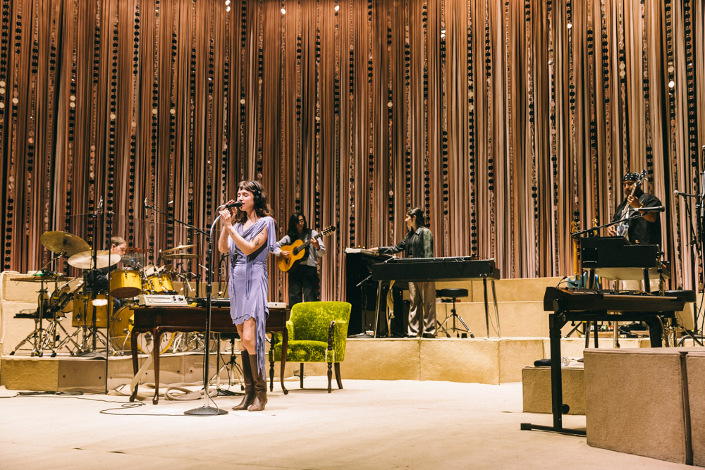 Clairo, Edgefield Amphitheater, photo by Blake Sourisseau