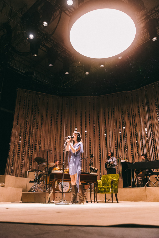 Clairo, Edgefield Amphitheater, photo by Blake Sourisseau