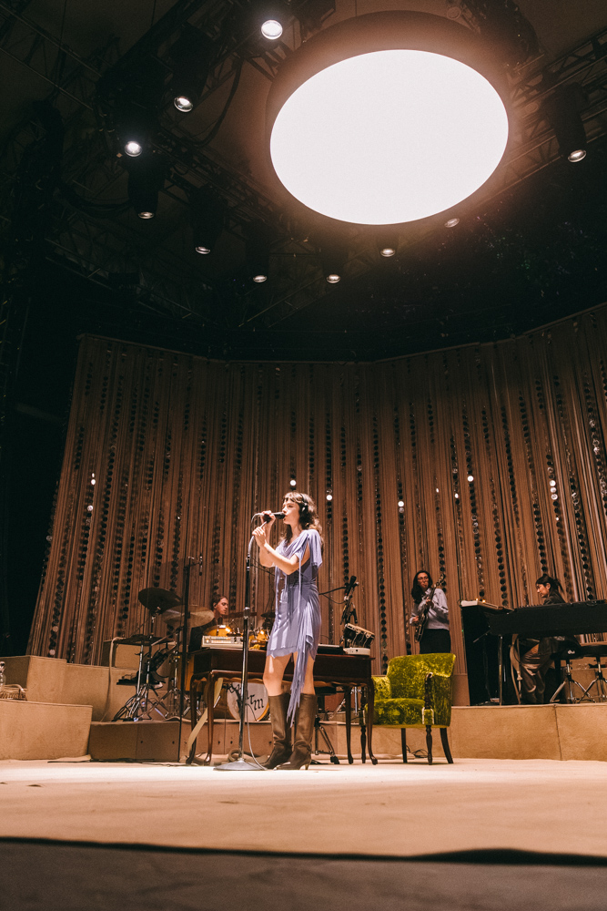Clairo, Edgefield Amphitheater, photo by Blake Sourisseau