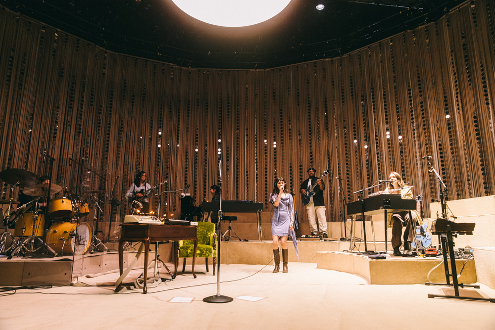 Clairo, Edgefield Amphitheater, photo by Blake Sourisseau