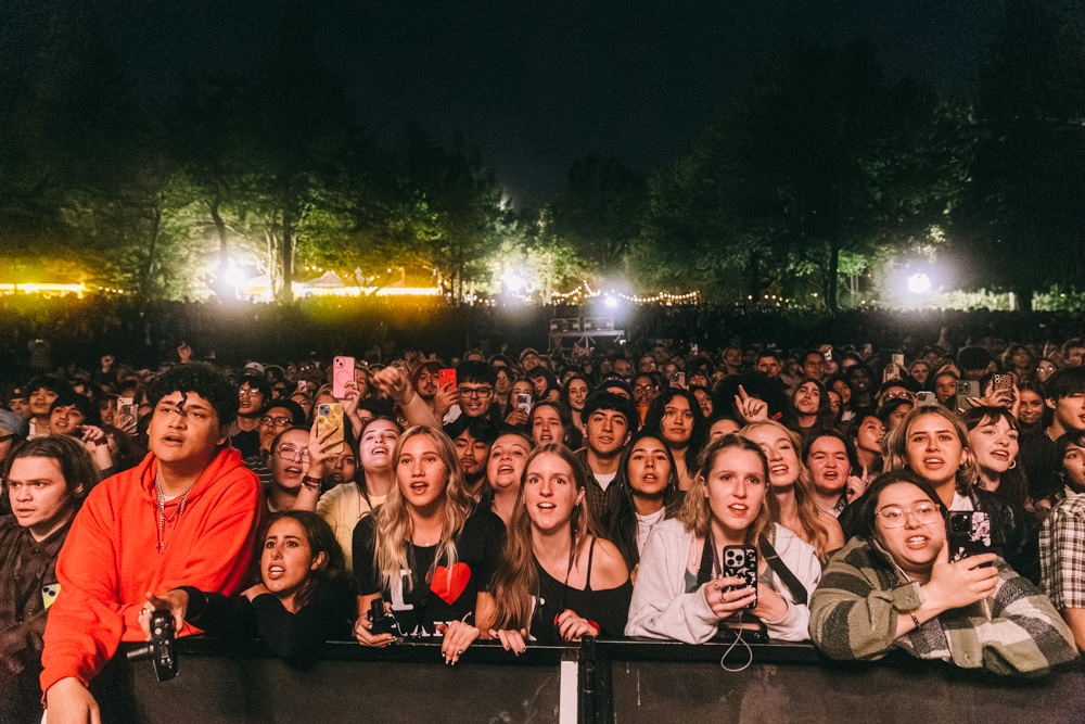 Clairo, Edgefield Amphitheater, photo by Blake Sourisseau