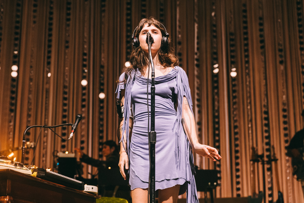 Clairo, Edgefield Amphitheater, photo by Blake Sourisseau