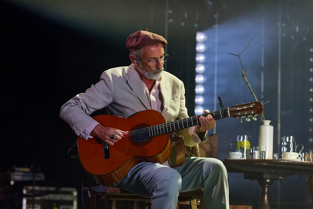 PJ Harvey, Moda Center, photo by John Alcala