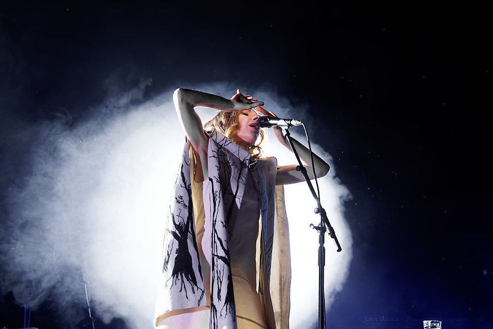 PJ Harvey, Moda Center, photo by John Alcala