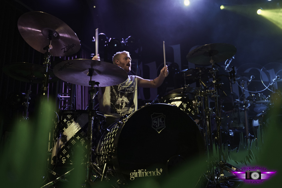 girlfriends, Crystal Ballroom, photo by Joshua Hathaway