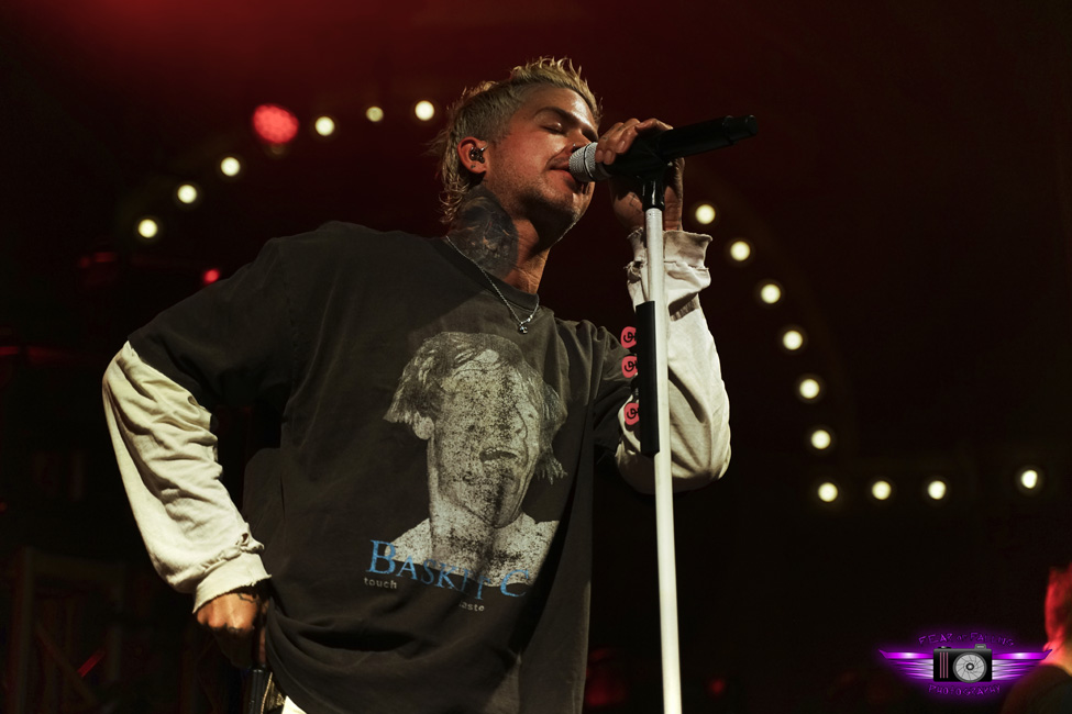 girlfriends, Crystal Ballroom, photo by Joshua Hathaway