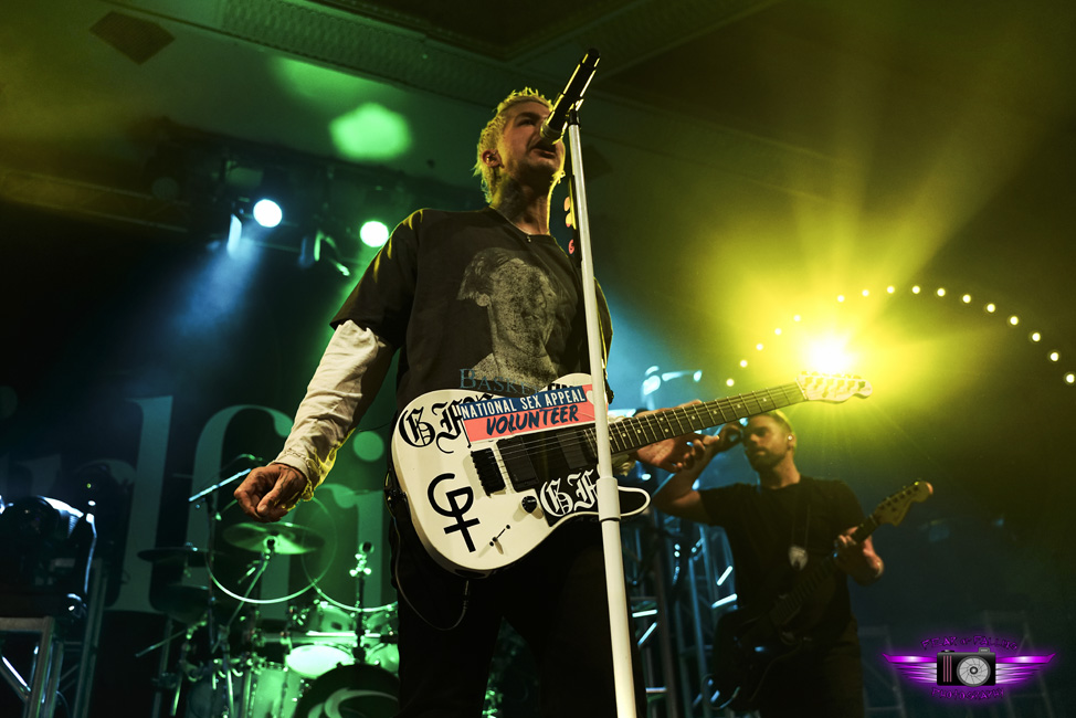 girlfriends, Crystal Ballroom, photo by Joshua Hathaway