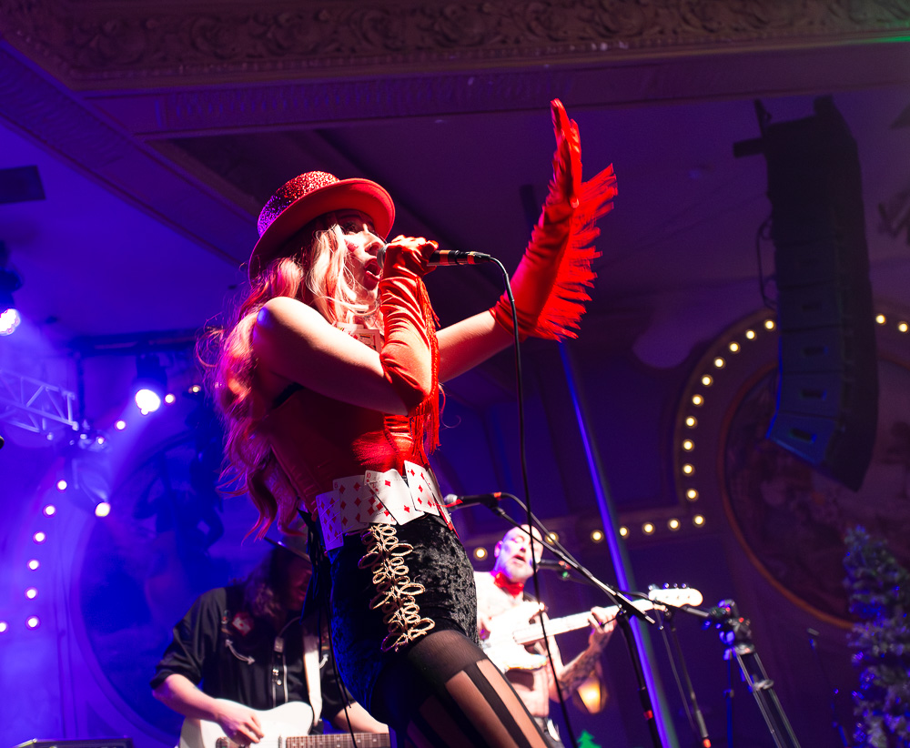 Fox and Bones, Crystal Ballroom, photo by Rebecca Terrill