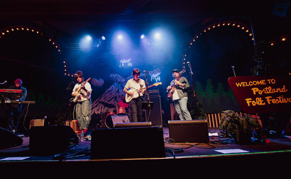 Isabeau Waia'u Walker, Crystal Ballroom, photo by Rebecca Terrill
