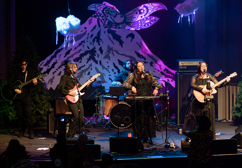 The Acoustic Minds, Crystal Ballroom, photo by Rebecca Terrill
