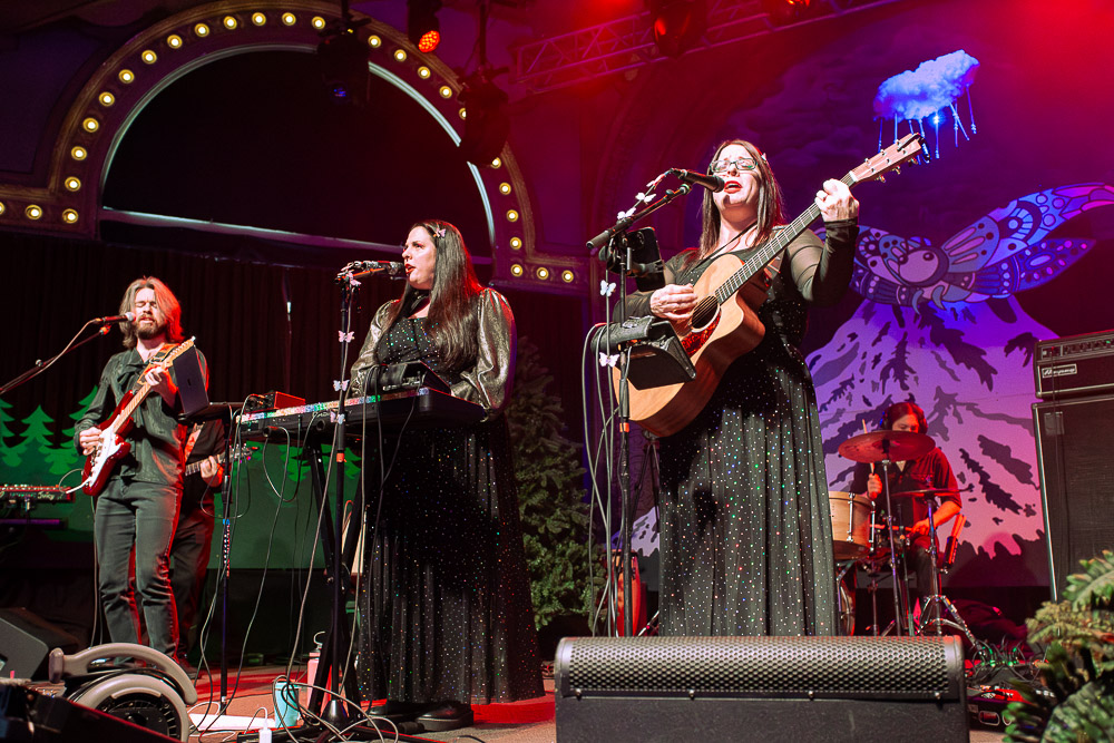 The Acoustic Minds, Crystal Ballroom, photo by Rebecca Terrill
