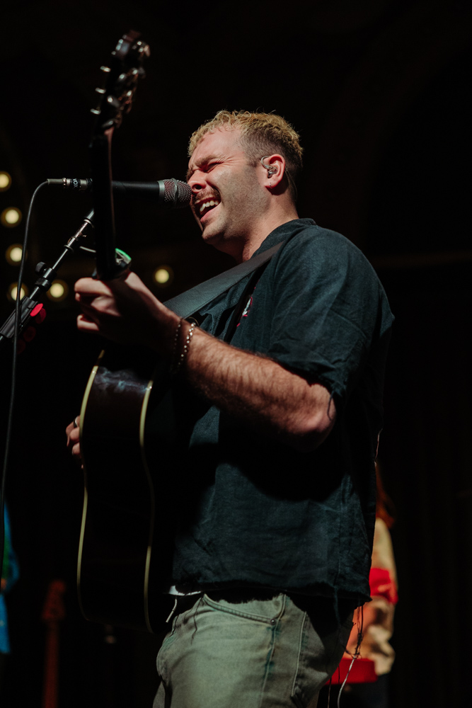 Good Neighbours, Crystal Ballroom, photo by Kai Hayashi