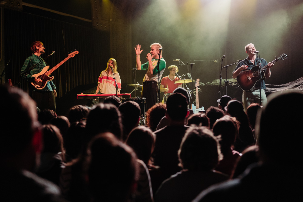 Good Neighbours, Crystal Ballroom, photo by Kai Hayashi