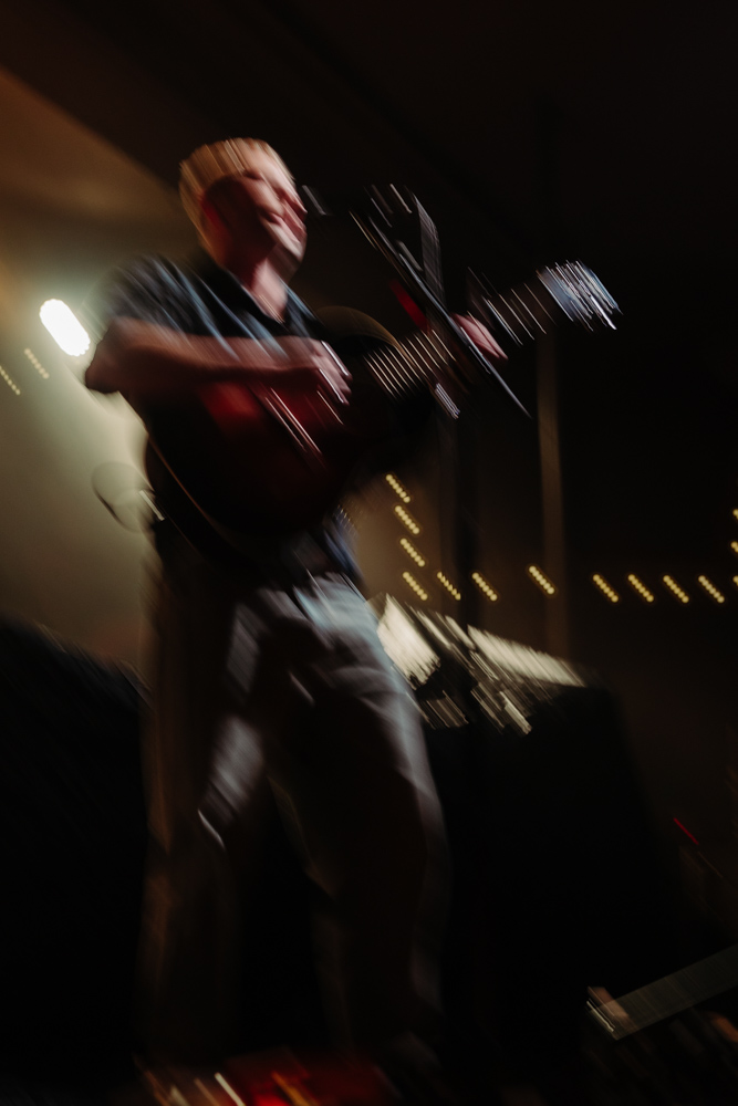 Good Neighbours, Crystal Ballroom, photo by Kai Hayashi