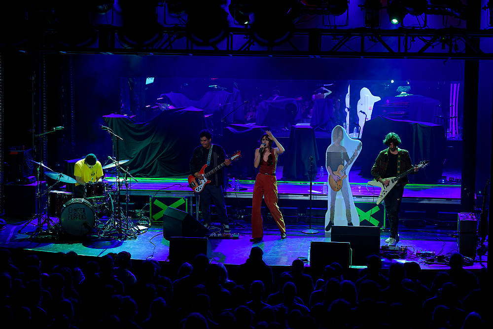 Ginger and the Peppers, Roseland Theater, photo by John Alcala