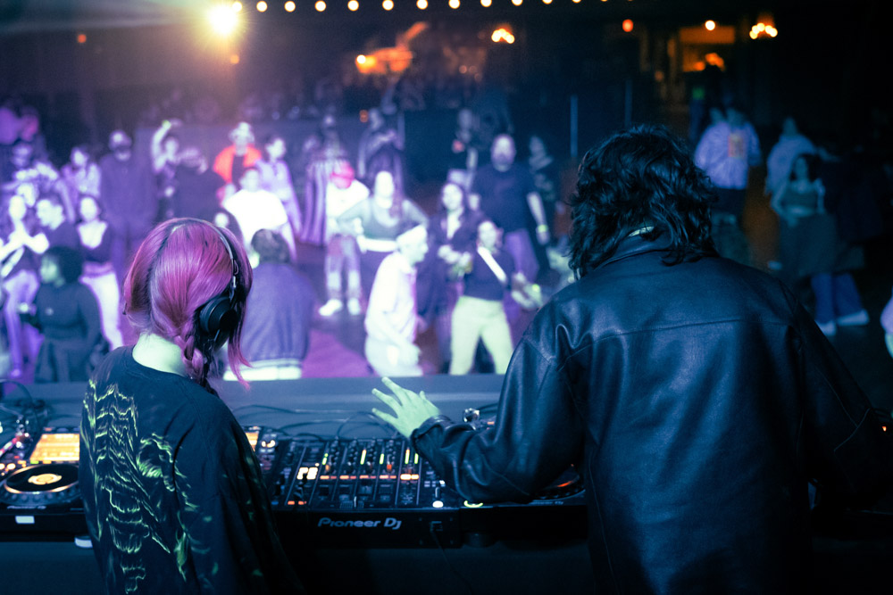 Tinzo + Jojo, Crystal Ballroom, photo by Corey Terrill