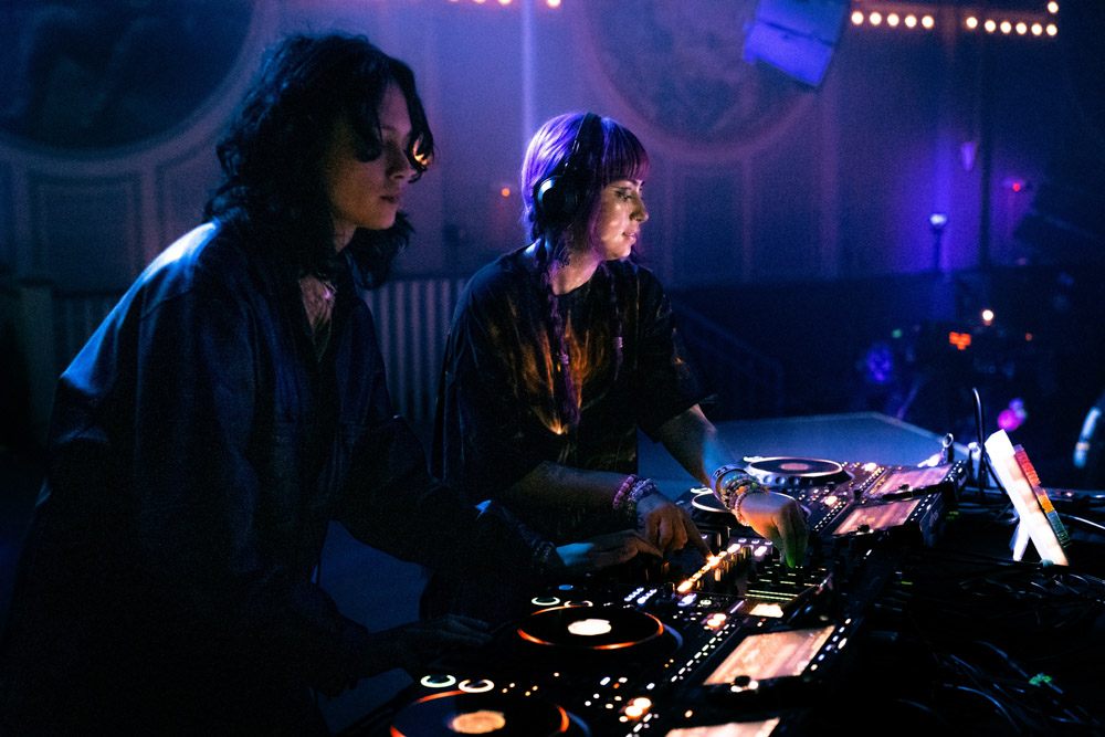 Tinzo + Jojo, Crystal Ballroom, photo by Corey Terrill