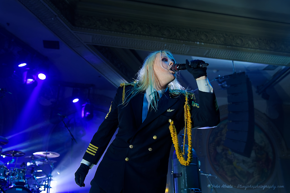 Kim Dracula, Crystal Ballroom, photo by John Alcala