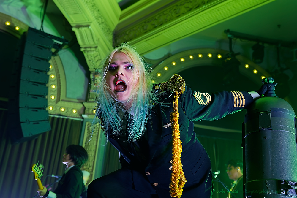 Kim Dracula, Crystal Ballroom, photo by John Alcala