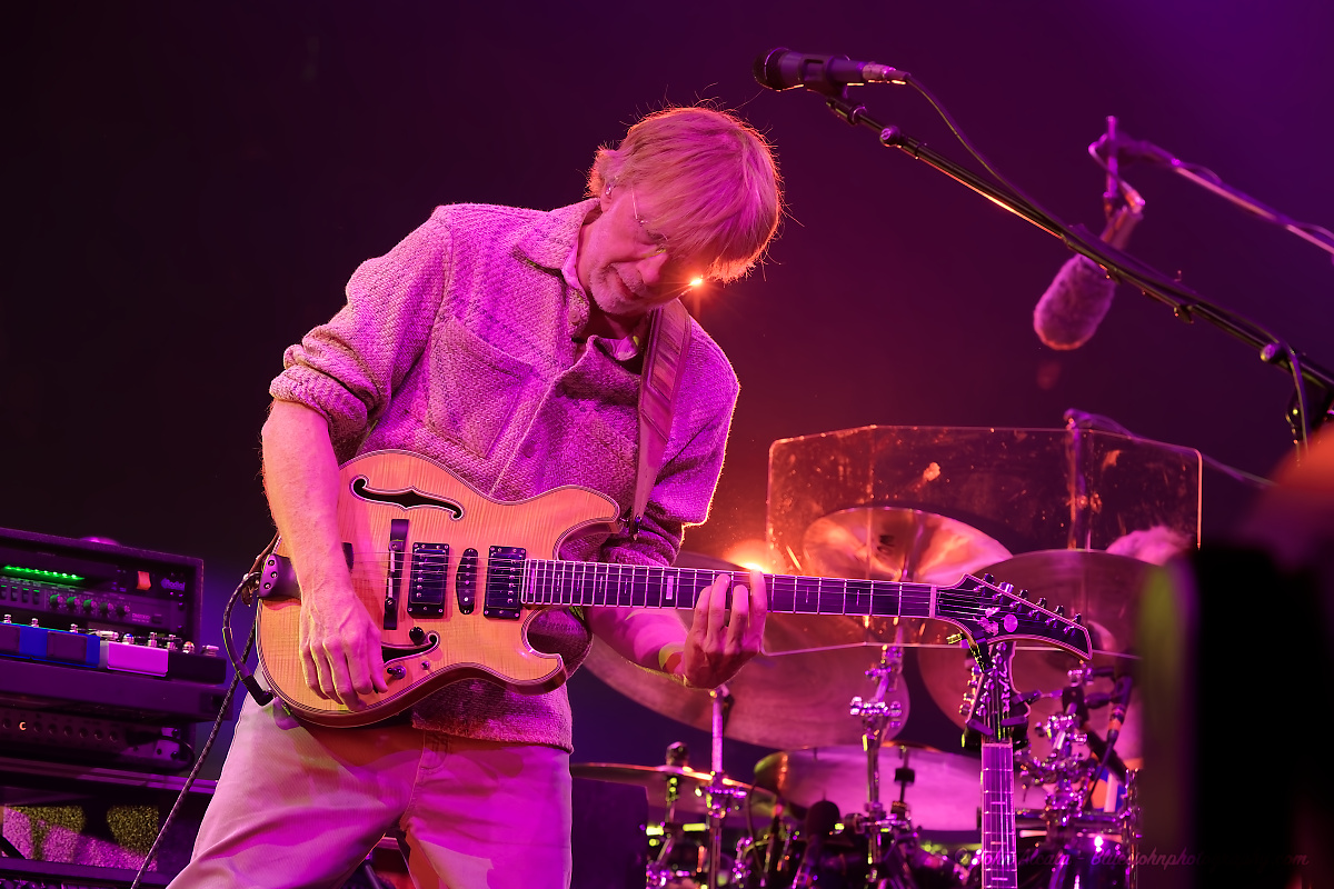 Phish, Moda Center, photo by John Alcala