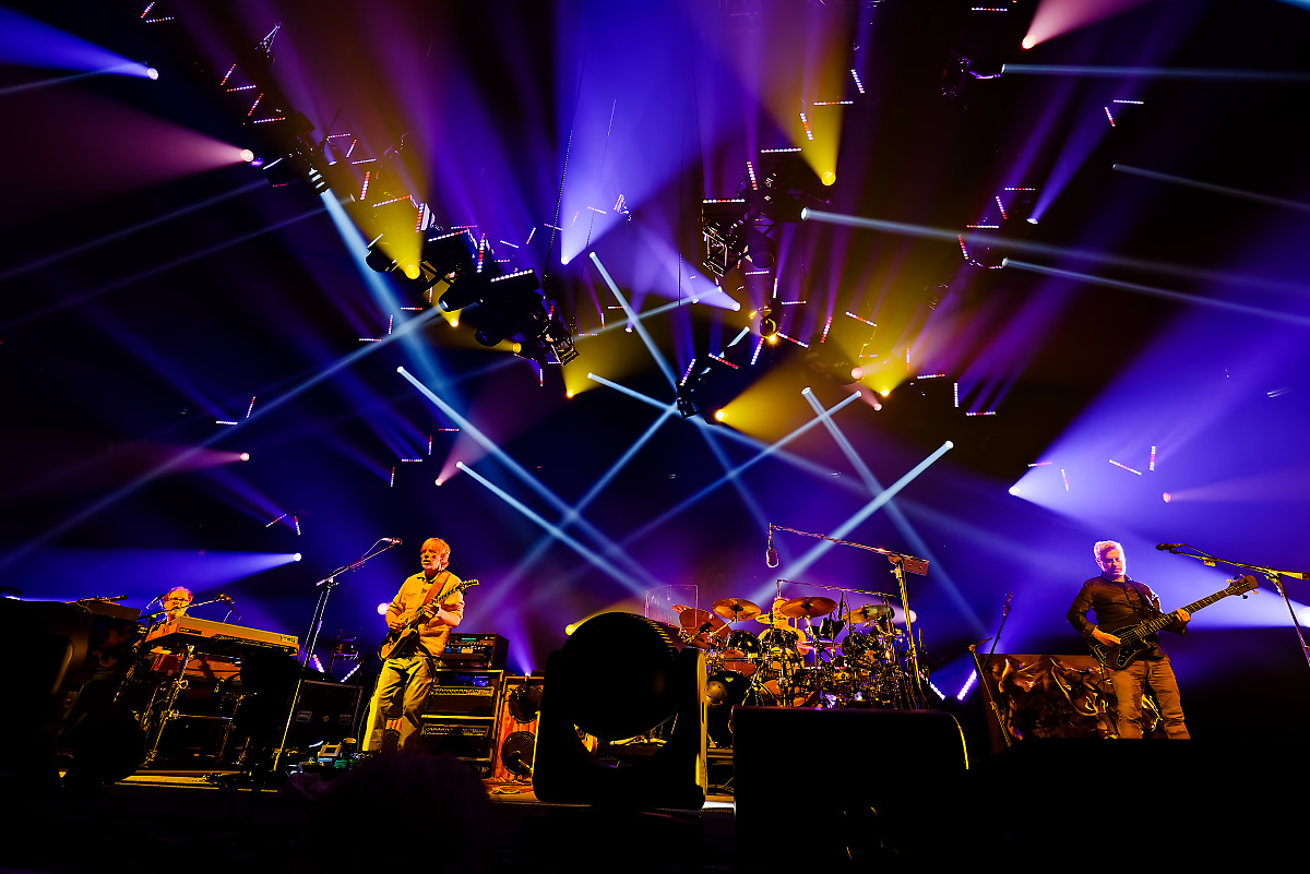 Phish, Moda Center, photo by John Alcala