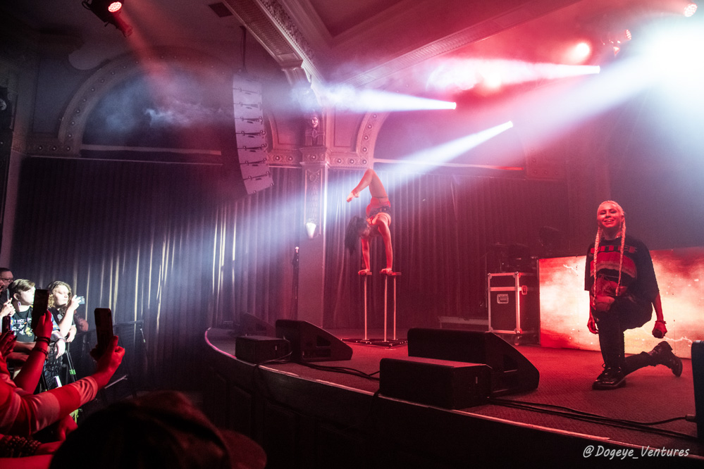 Whitney Peyton, Crystal Ballroom, photo by Ashley Strom