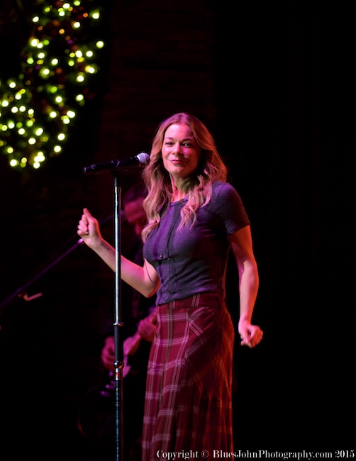 LeAnn Rimes, Spirit Mountain Casino, photo by John Alcala
