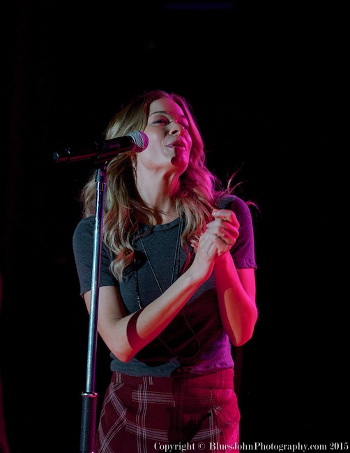 LeAnn Rimes, Spirit Mountain Casino, photo by John Alcala