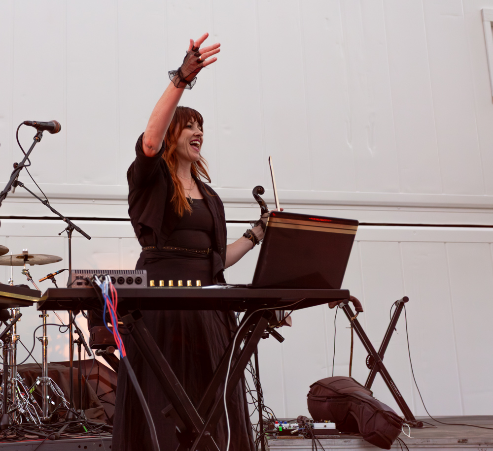 Häana, Green Anchors, photo by Rebecca Terrill