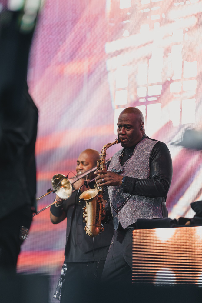 Earth, Wind & Fire, Hayden Homes Amphitheater, photo by Ben Coles
