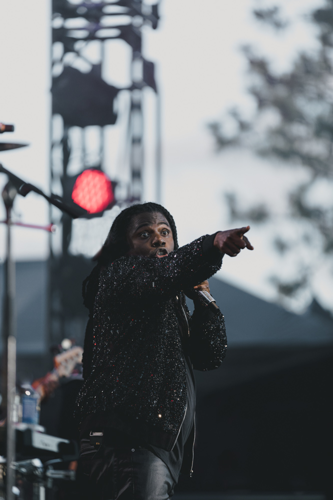 Earth, Wind & Fire, Hayden Homes Amphitheater, photo by Ben Coles