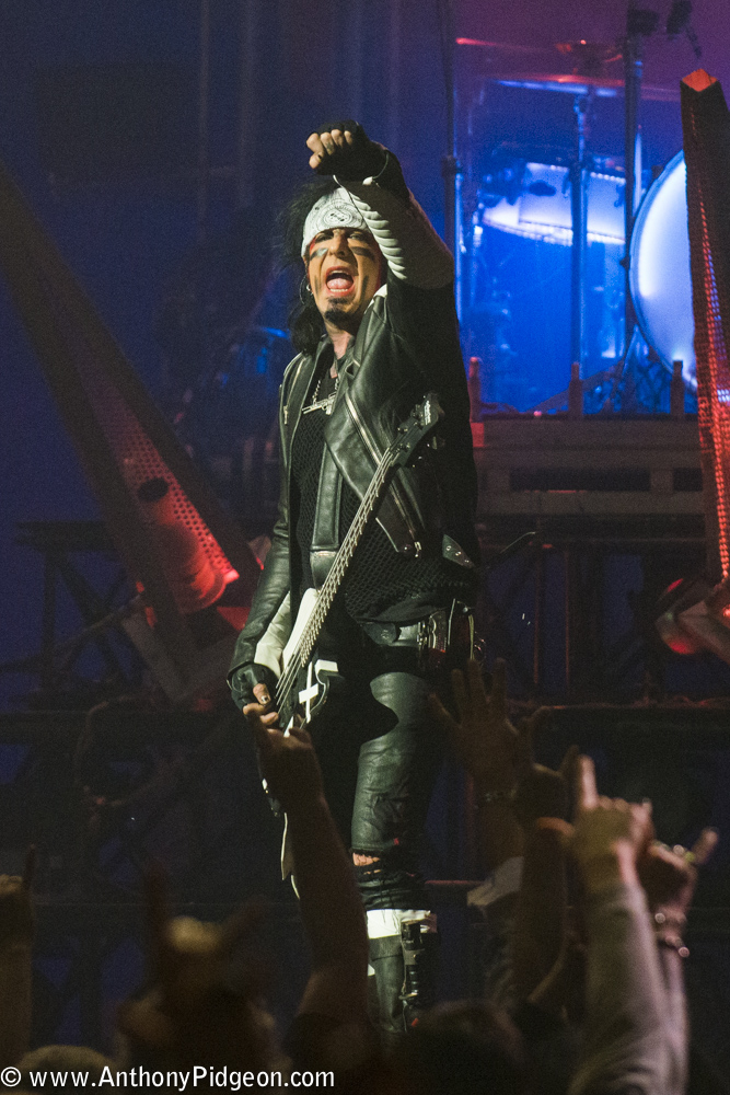 Mötley Crüe, Moda Center, Rose Quarter, photo by Anthony Pidgeon