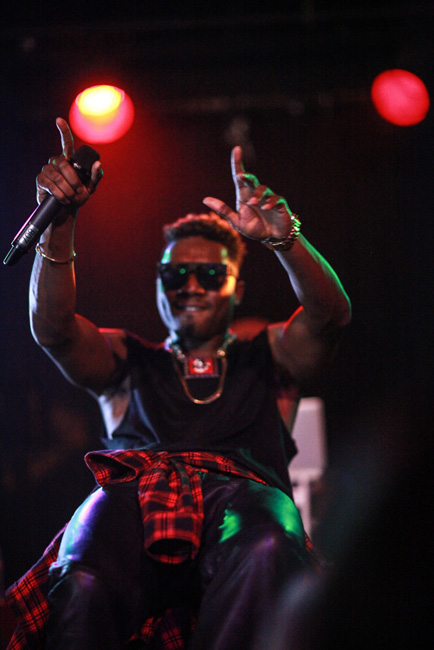 I$$A, Peter's Room, Roseland Theater, photo by Tojo Andrianarivo