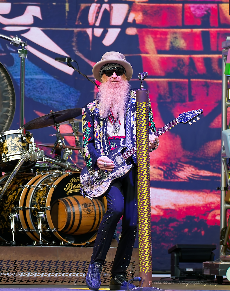 ZZ Top, Edgefield Amphitheater, photo by John Alcala